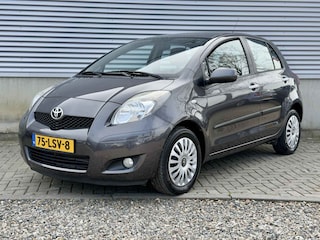Toyota Yaris 1.3 VVTi Aspiration AUTOMAAT [ Slechts 55724 km ] airco, audio,