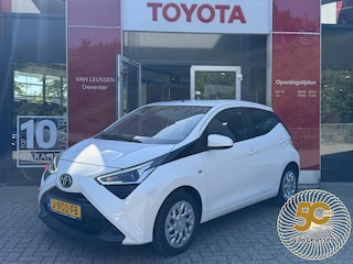Toyota Aygo 1.0 VVT-i x-play CAMERA AIRCO 1E EIGENAAR CARPLAY