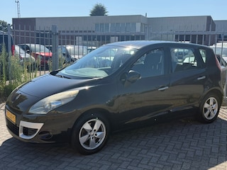 Renault Scénic 1.4 TCE Dynamique 131PK NL AUTO NAP! XENON l NAVI l CRUISE l AIRCO ECC l TREKHAAK l PDC V+A l TOPSTAAT!