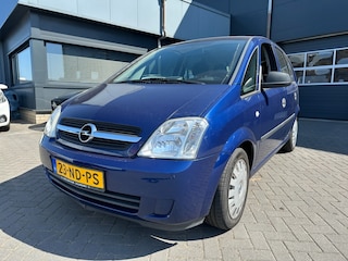 Opel Meriva 1.6 met trekhaak en nieuwe APK!