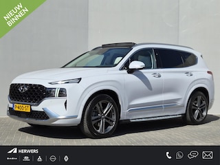 Hyundai Santa Fe 1.6 T-GDI PHEV Premium Plus Sky 7p. / SOH 100% / All season banden / Trekgewicht 1.350 kg / Glazen schuif- en kanteldak / Stuur- Stoel & Achterbank verwarming / Stoelventilatie / Rondomzicht camera / Elektrische achterklep / Adaptief cruise control /