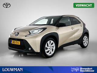 Toyota Aygo 1.0 VVT-i MT Envy | Dealer Onderhouden | Stoelverwarming | Parkeersensoren voor+achter | Climate Control | Keyless Entry/Start | Draadloze telefoonlader | Groot Scherm | Navigatie | Apple CarPlay/Android Auto
