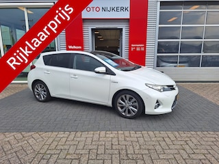 Toyota Auris 1.8 Hybrid Lease Pro met trekhaak