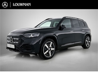 Mercedes-Benz GLB 200 Business Solution AMG 7p. 58 kWh | Premium pakket | Winterpakket | Nightpakket | Trekhaak | Vast panoramadak | 19” vijfspaaks lichtmetalen AMG-velgen | GUARD 360° |