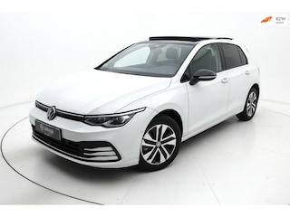 Volkswagen Golf 1.5 TSI Life Energy|150pk|Led|Navi|Panodak|Camera|Ambient Lighting
