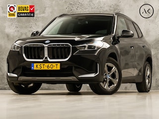 BMW X1 xDrive25e Automaat 245Pk (APPLE CARPLAY, HEAD-UP DISPLAY, 360 CAMERA, LEDER, STOELVERWARMING, ZWARTE HEMEL, NIEUWSTAAT)
