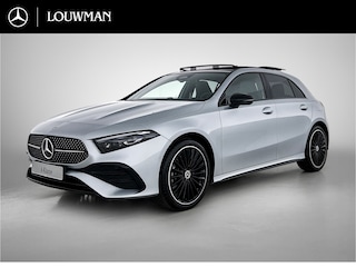 Mercedes-Benz A-klasse 250 e 140 Year Edition | Premium Plus | Parkeerpakket | Panoramaschuifdak | 360° camera | Burmester surround sound system | 19 inch multispaaks lichtmetalen AMG-velgen |