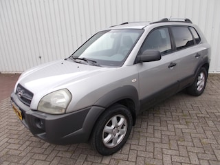 Hyundai Tucson 2.0i Active ( EXPORT / ZO MEE! )