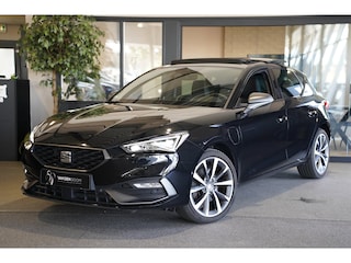 Seat Leon 1.4 TSI eHybrid PHEV FR 204PK Pano Cam Virtual Led Navi Leder/Alcantara Memory