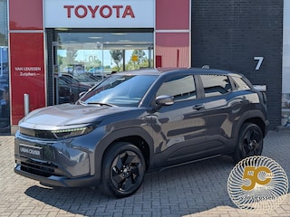 Toyota Urban Cruiser Dynamic 61 kWh NIEUW DIRECT LEVERBAAR