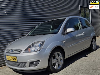 Ford Fiesta 1.6-16V Futura 05-2007 Grijs Metallic