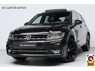 Volkswagen Tiguan 2.0 TSI 4Motion 3x R-Line Automaat 230 PK | Pano-dak | Virtual | Acc | CarPlay | Stoelverwarming | Trekhaak | Pdc |