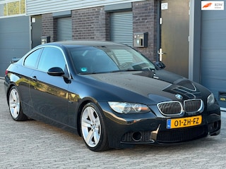 BMW 3-serie Coupé 325i Introduction M-pakket LEER NAVI AUTOMAAT