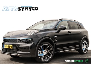 Lynk & Co 01 1.5 Plug-in Hybrid 262 Pk | Stuurverwarming | Panoramadak | Zwarte Hemel | 20 inch. LMV | 1e eigenaar