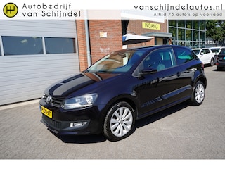 Volkswagen Polo 1.2 TSI Comfortline 105PK PARKEERSENSOREN - 16 INCH LMV - STOELVERWARMING - CLIMA - CRUISE - PRIVACYGLAS - ELEKTR RAMEN / SPIEGELS