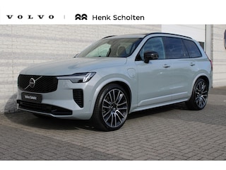 Volvo XC90 2.0 T8 Plug-in hybrid AWD Ultra Dark Exec. Ed. Long Range | Volvo Car UX | Digital Service Pack 48 maanden | Driver Awareness | Driver Assistance | Visual Park Assist | Matrix Led koplampen | Nappa leder | Massagestoelen voor | Stoelventilatie voor | Elektrisch bedienbaar glazen panoramisch schuif-/kanteldak | Volvo on Call | Elektrisch bedienbare achterklep | Highend Audio by Bowers & Wilkins | 22" 7-Dubbel Spaaks Black Diamond Cut velgen | Grafisch Headup Display | Luchtvering | Verwarmbaar stuurwiel | Google Maps navigatie | Google Assistant | Nubuck hemelbekleding | Verwarmbare voorstoelen | Verwarmbare achterbank op buitenste zitplaatsen | Getinte ramen achter | Draadloze telefoonoplader | Zonneschermen achter