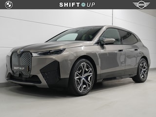 BMW iX xDrive40 Skylounge | CoPilot | Elektr. Trekhaak | Harman Kardon