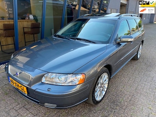 Volvo V70 2.4 Edition Sport LEER / NAVI / SUNROOF