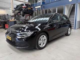Volkswagen Golf 1.0 eTSI 110pk 7-DSG Life Business | Virtual cockpit | Apple carplay / Android auto | Alcantara | Memory seat | Cruise control | NAP | Rijklaar prijs!