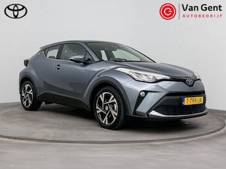 Toyota C-HR 2.0 Hybrid Dynamic | Trekhaak | Dodehoek detectie | Apple Carplay / Android Auto | Parkeersensoren voor/achter | Keyless | Adaptive Cruise | Clima | Camera | 18 inch