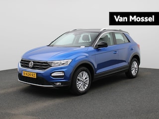 Volkswagen T-Roc 1.5 TSI Style Business | 150 PK | Apple Carplay / Android Auto | Elektrische Kofferklep | Virtual Cockpit | Parkeersensoren |