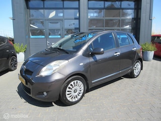 Toyota Yaris 1.3 VVTi Aspiration 163km Airco Cruise Trekhaak