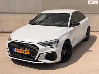 Audi A3 Limousine 35 TFSI S-Line S-tronic 19' OZ B&O HUD Sfeerverlichting
