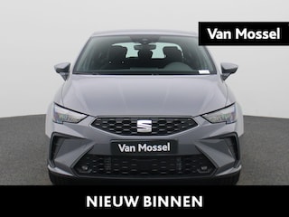Seat Ibiza 1.0 EcoTSI Style Plus | LED Koplampen | Apple Carplay/Android Auto | Airconditioning | Cruise Control | Parkeersensoren | Virtual Cockpit | Lichtmetalen velgen | Direct leverbaar! |