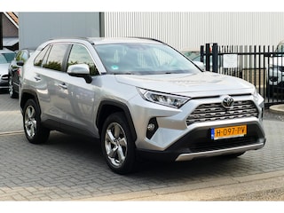 Toyota RAV4 2.0 VVT-iE Dynamic. 360 Camera, Adap Cruise, Clima, 18"LMV, Haak 1500kg