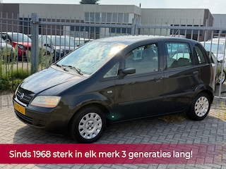 Fiat Idea 1.4-16V Active NL AUTO NAP! Airco l Cruise l Dashcam l Elek pakket l hoge instap l NIEUWE D-RIEM l Mooie auto!