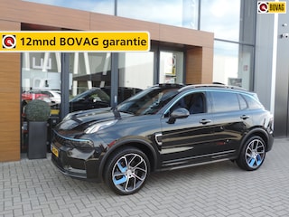 Lynk & Co 01 1.5 61.000km | 1e Eig | 360Cam | Infinity aud | Elektr.aklep | Panodak | Stoelverw | CarPlay | ECC | Priv.glas | ACC