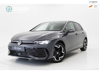 Volkswagen Golf 1.5 TSI R-Line Edition|150PK|Ledmatrix|Navigatie|Camera|Winterpakket|Trekhaak