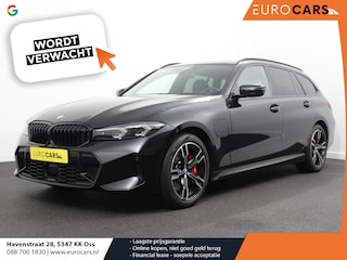 BMW 3-serie Touring 330e M-Sport PHEV Digitale Cockpit Climate control Stoel verwarming LED Sfeer verlichting Lichtmetalen velgen Navigatie Apple carplay/ Android auto Parkeersensoren