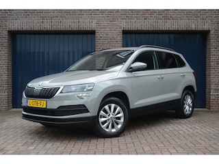 Skoda Karoq 1.0 TSI Business Edition | Trekhaak wegklapbaar | Carplay/Android Auto | Clima | Pdc