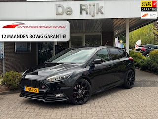 Ford Focus 2.0 ST 250PK | Carplay/Android, Clima, Stoel+Stuurverw., Recaro, Cruise, Navi | Goed onderhouden |