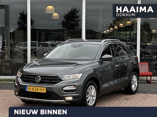 Volkswagen T-Roc 1.0 TSI Style Business | Trekhaak | 1e Eigenaar | Dealeronderhouden | Adaptive cruise | Parkeersensoren | Apple carplay | Automatische airco | Navigatie |