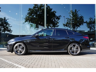 BMW 218 I M-Sport / Sport Stoelen / 49 D.KM / NL-Auto