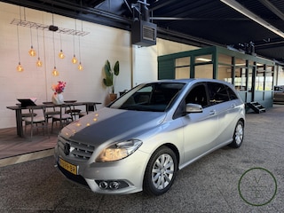 Mercedes-Benz B-klasse 180 Ambition Trekhaak | Nieuwe Service & APK |