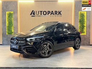 Mercedes-Benz GLA 200 AMG Line PANO|KEYLESSS|DODEHOEK|CARPLAY|CAMERA|SFEERVERLICHTING|19 INCH|DEALER ONDERHOUDEN|2024|VOL!