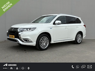 Mitsubishi Outlander 2.4 PHEV Instyle / Elektrische achterklep / Trekgewicht 1500 kg / Rondomzicht camera / cruise control / Keyless Entry/Start / Stuur-& Stoelverwarming /