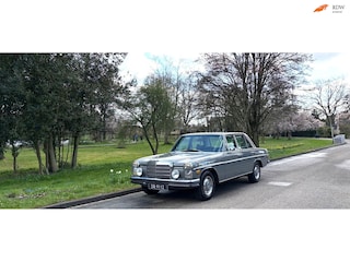 Mercedes-Benz 200-serie 200-280 (W123) 250 W114 Historie-Boekjes.
