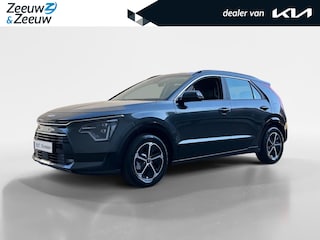 Kia Niro 1.6 GDi DynamicLine Edition | Elektrisch Verstelbare Bestuurdersstoel | Dodehoekdetectie | Apple Carplay / Android Auto | Navigatiesysteem | Licht + Regensensor | Parkeersensoren Voor + Achter | Camera Achter | Cruise Control Adaptief | Rijstrooksensor + Correctie  | Camera Achter