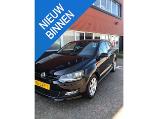 Volkswagen Polo 1.2 TSI Highline 5 Deurs | Airco | Cruise Controle | Centrale potiervergrendeling met afstand bed | Radio/CD | NAP | Nieuwe APK en rijklaar geleverd |