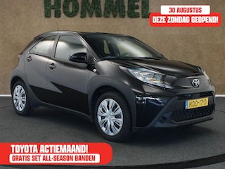 Toyota Aygo 1.0 VVT-i MT Play - ORIGINEEL NEDERLANDSE AUTO - AIRCO - ADAPTIEVE CRUISE CONTROL - ACHTERUITRIJCAMERA - BLUETOOTH - LICHTSENSOR - DAB RADIO