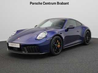 Porsche 911 Carrera 4 GTS
