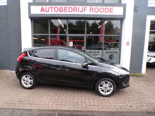 Ford Fiesta 1.0 5-Drs EcoBoost Black Titanium VEEL EXTRA'S,GOED ONDERHOUDEN!