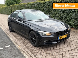 BMW 320i Automaat Navi prof. ECC Cruise PDC NL-auto