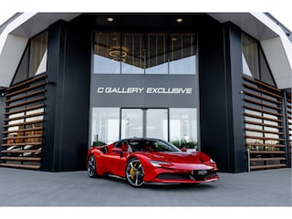 Ferrari SF90 4.0 V8 - Origineel NL | Rosso Formula 1 | Lift | Carbon