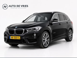 BMW X1 xDrive25i 232pk High Executive | Leder | Panoramadak | Head up | Origineel NL | Trekhaak