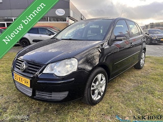 Volkswagen Polo 1.4-16V Comfortline NAP 95DKM